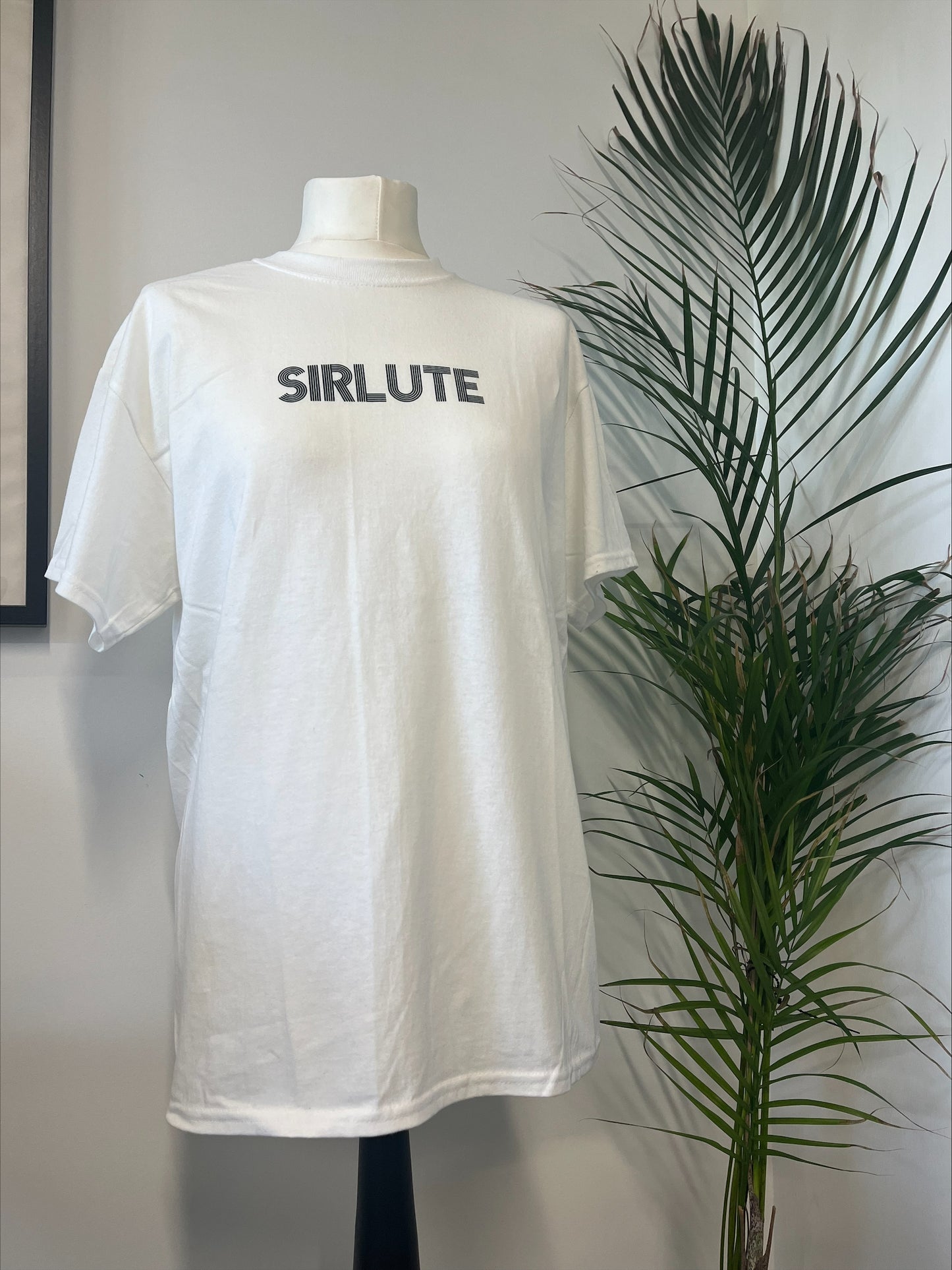 ORIGINAL Sirlute Tee